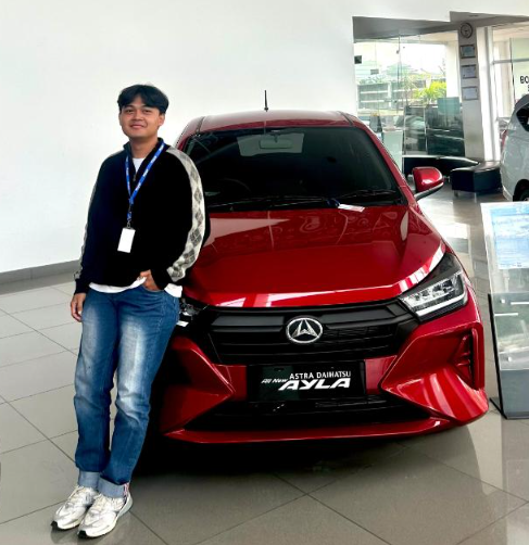 Gilang Dwi - Sales Executive Astra Daihatsu